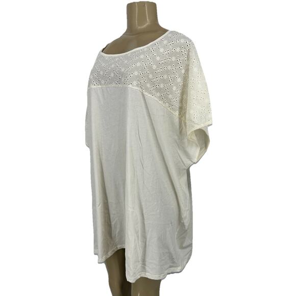 NEW Torrid Plus Size 4X Women COTTON EYELET INSET DOLMAN SHORT SLEEVE TEE AC10 - Picture 2 of 9